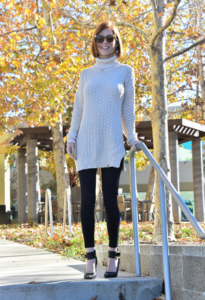 18 year old girl Nicole Ray showing off her tits and twat on golf course